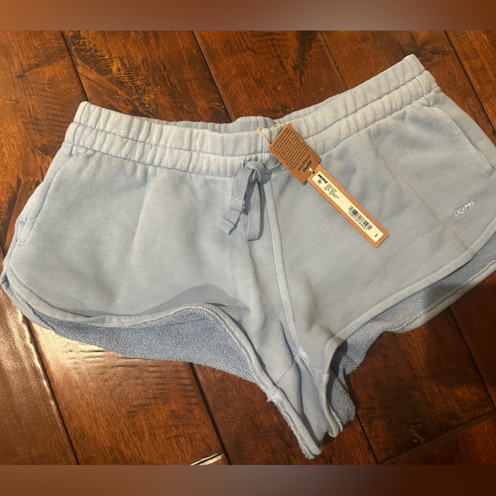 SKIMS FRENCH TERRY SUPER SHORTS BLUE BELL